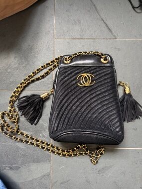 Ashneil Black Quilted Crossbody with Gold Chain & Tassels